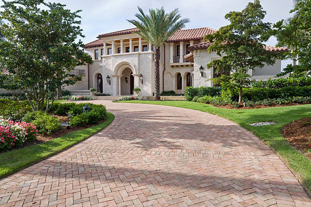 Best Interlocking Driveway Pavers  in Holyoke, MA